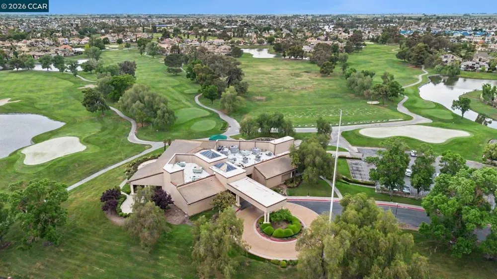 5666 Oakmont Ct Discovery Bay, CA 94505
