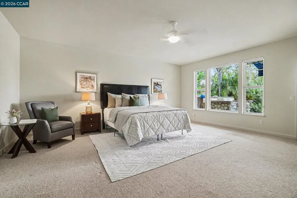 5666 Oakmont Ct Discovery Bay, CA 94505