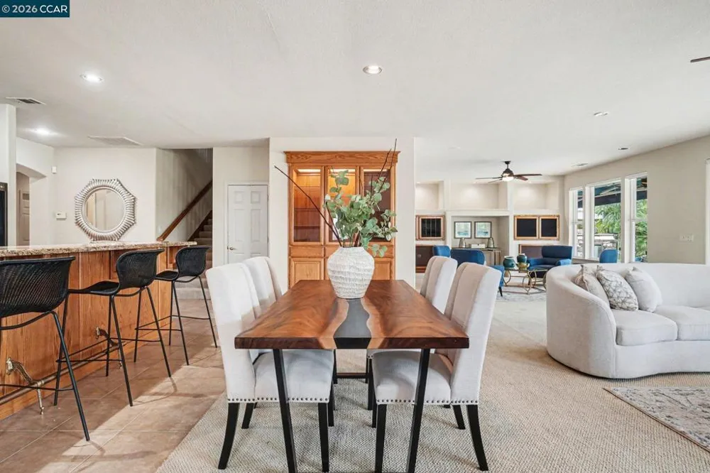 5666 Oakmont Ct Discovery Bay, CA 94505