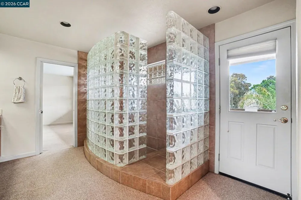 5666 Oakmont Ct Discovery Bay, CA 94505