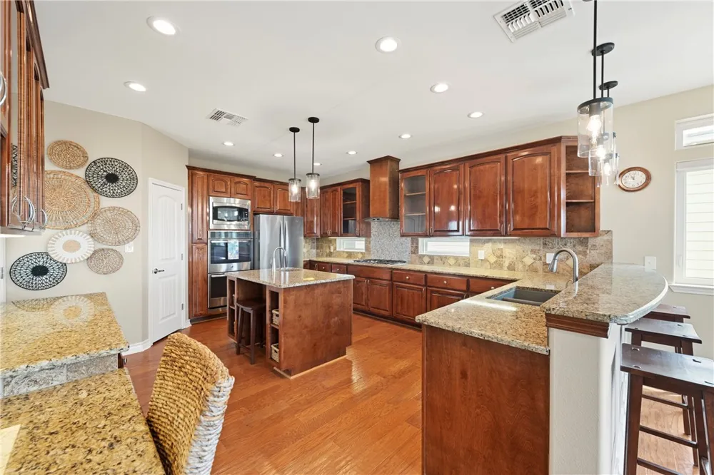 853 Oceanside Drive Port Aransas, TX 78373