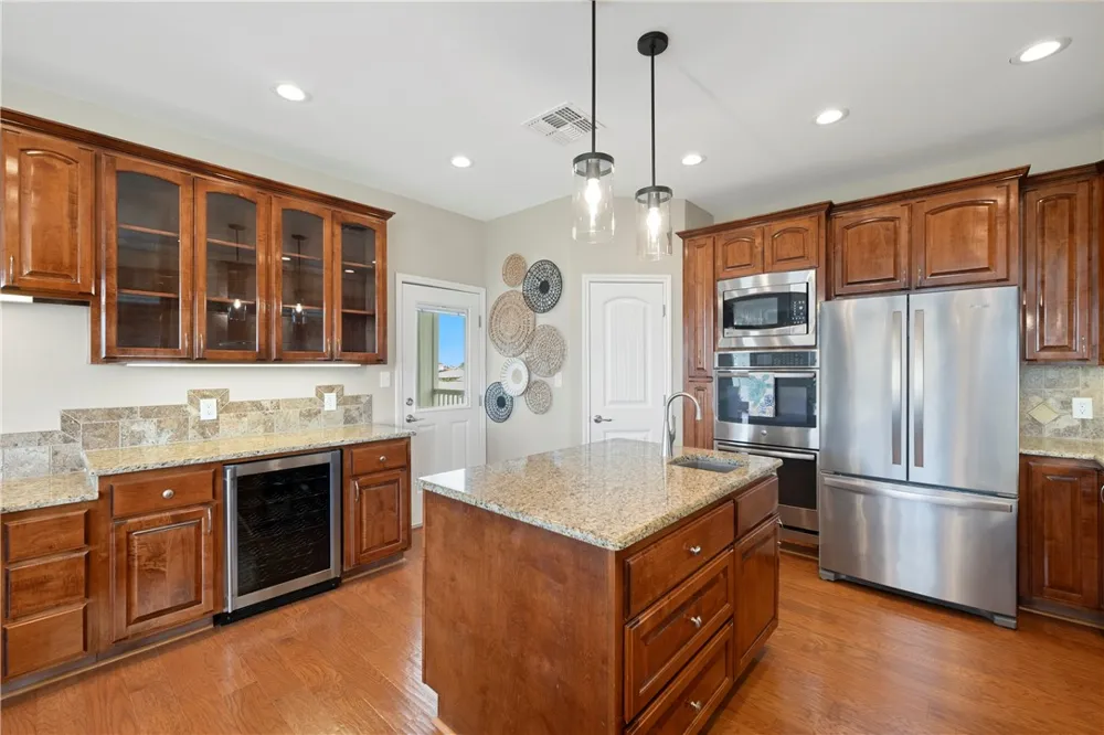 853 Oceanside Drive Port Aransas, TX 78373