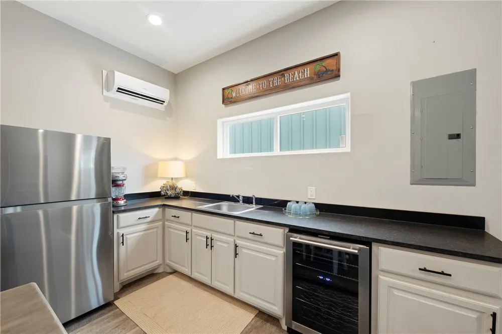 853 Oceanside Drive Port Aransas, TX 78373