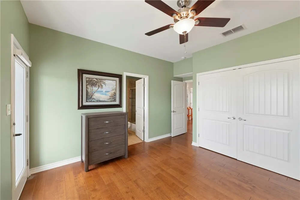 853 Oceanside Drive Port Aransas, TX 78373