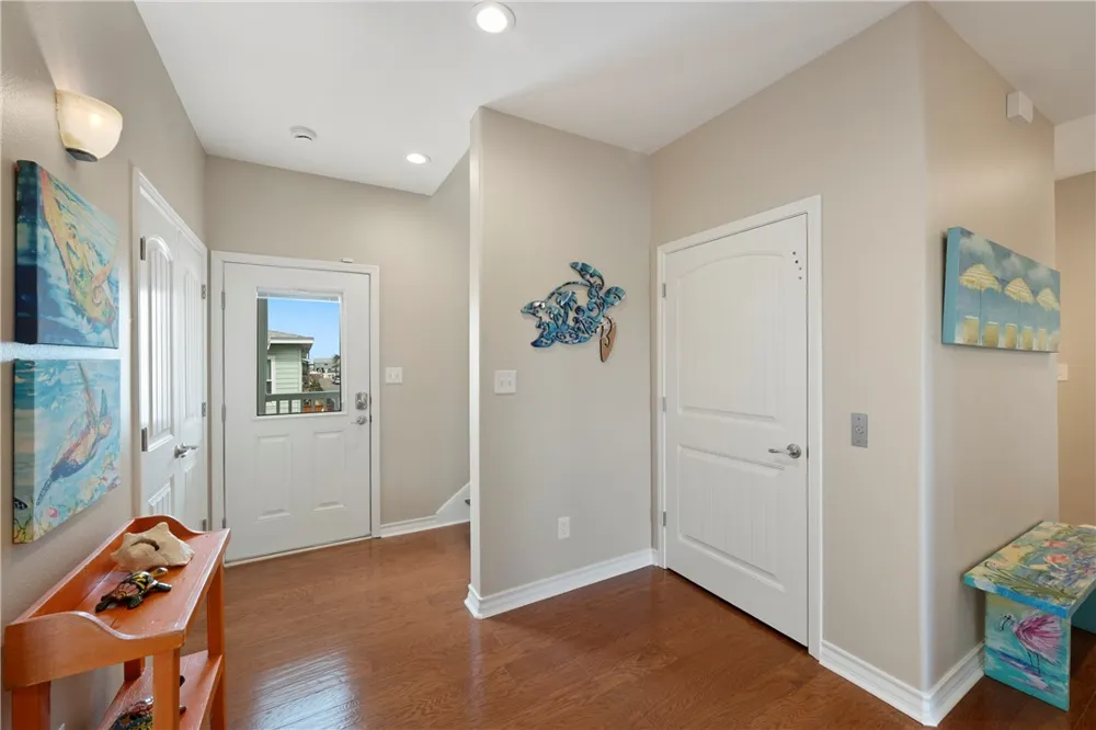 853 Oceanside Drive Port Aransas, TX 78373
