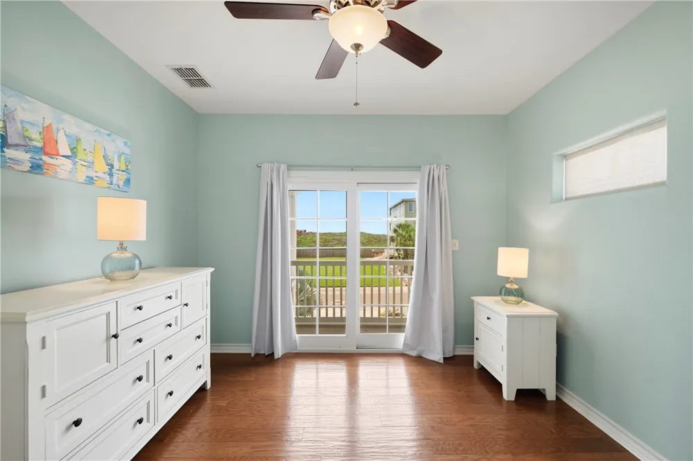 853 Oceanside Drive Port Aransas, TX 78373
