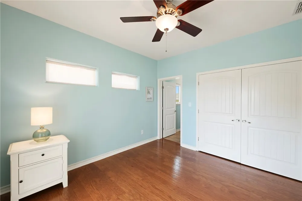 853 Oceanside Drive Port Aransas, TX 78373