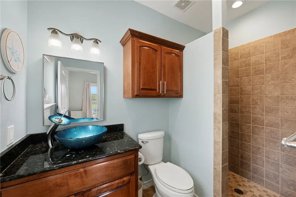 853 Oceanside Drive Port Aransas, TX 78373