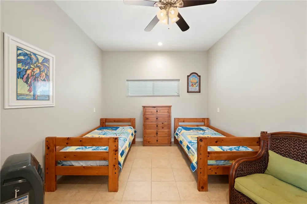 853 Oceanside Drive Port Aransas, TX 78373