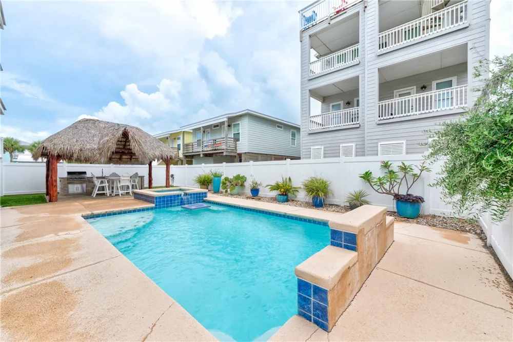 853 Oceanside Drive Port Aransas, TX 78373