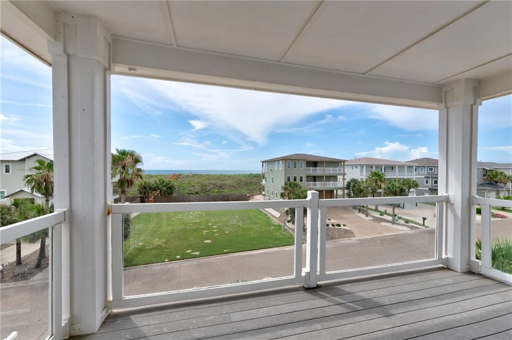 853 Oceanside Drive Port Aransas, TX 78373