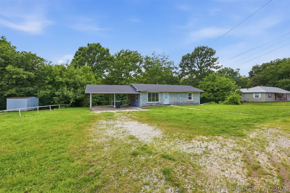 2504 Ahloso Ada, OK 74820