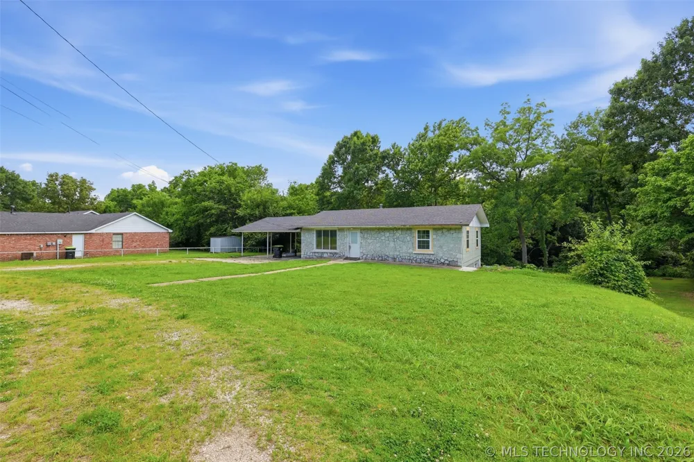 2504 Ahloso Ada, OK 74820