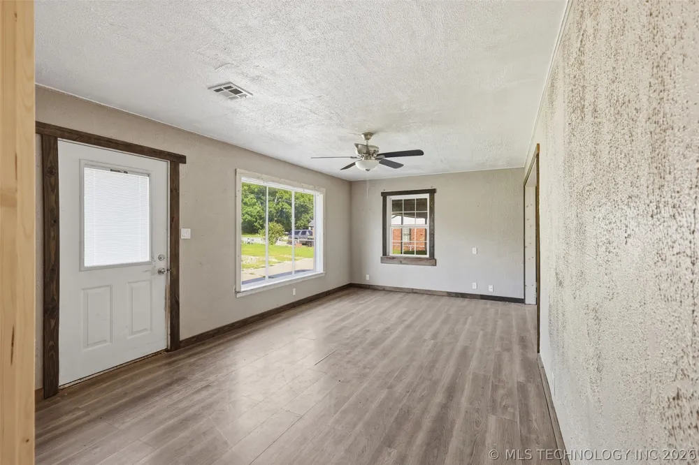 2504 Ahloso Ada, OK 74820