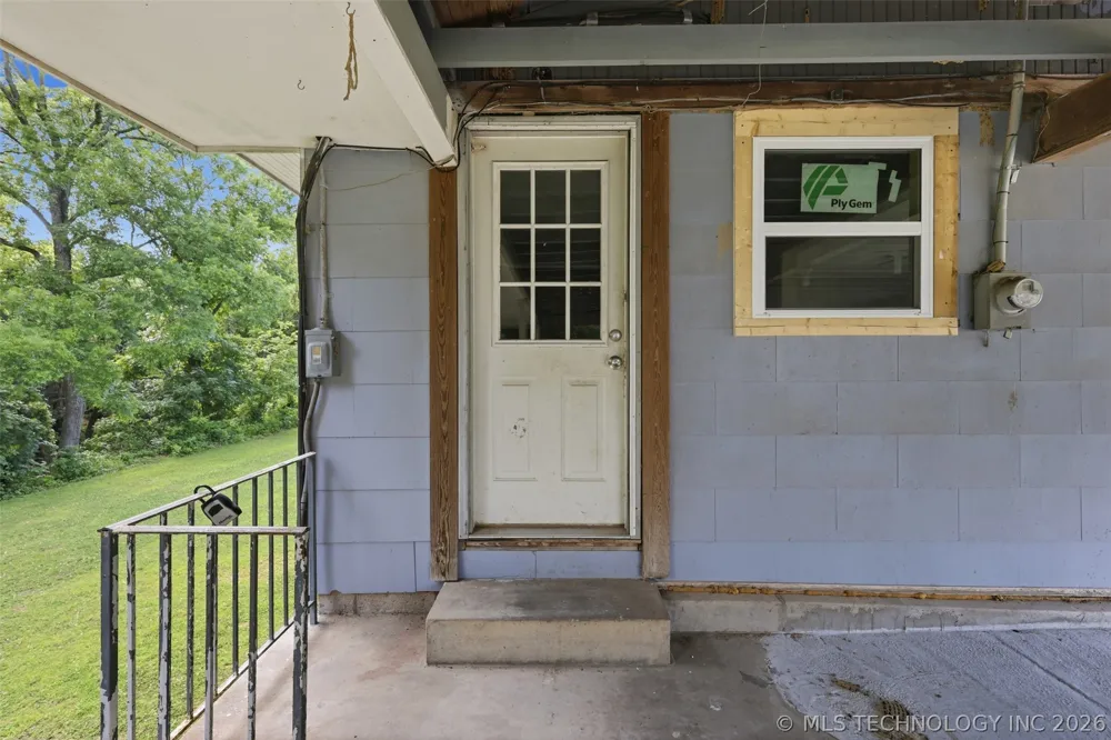 2504 Ahloso Ada, OK 74820
