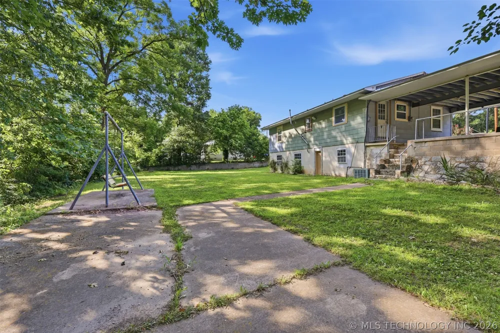 2504 Ahloso Ada, OK 74820