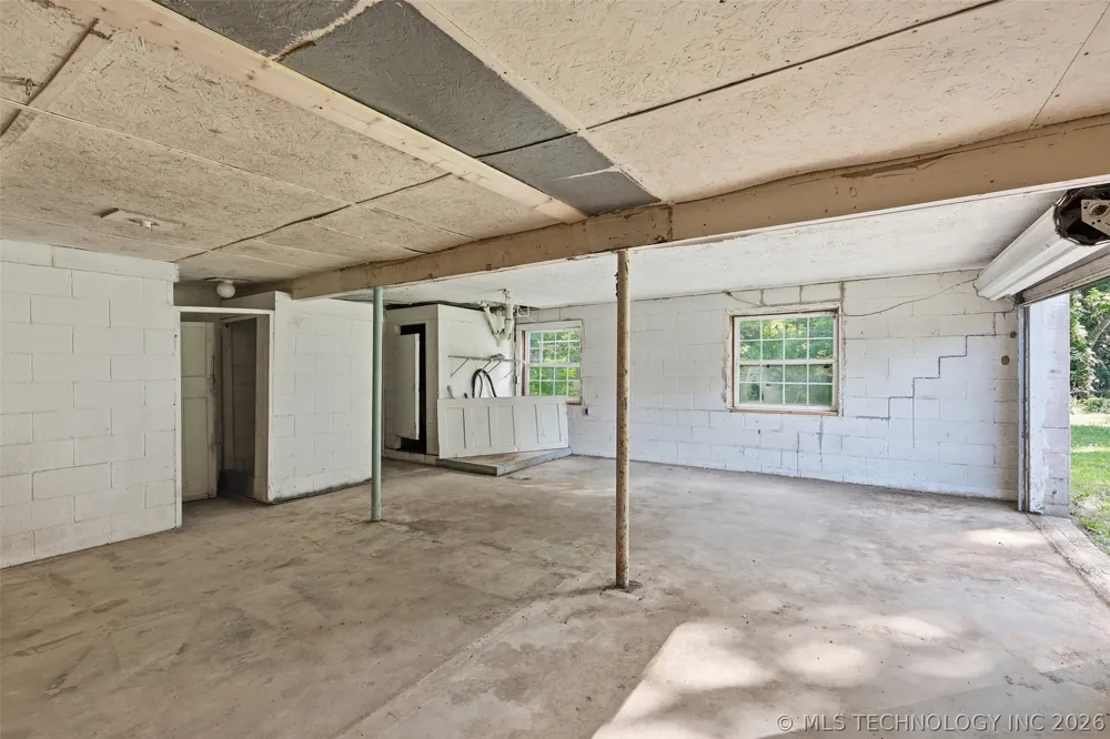 2504 Ahloso Ada, OK 74820