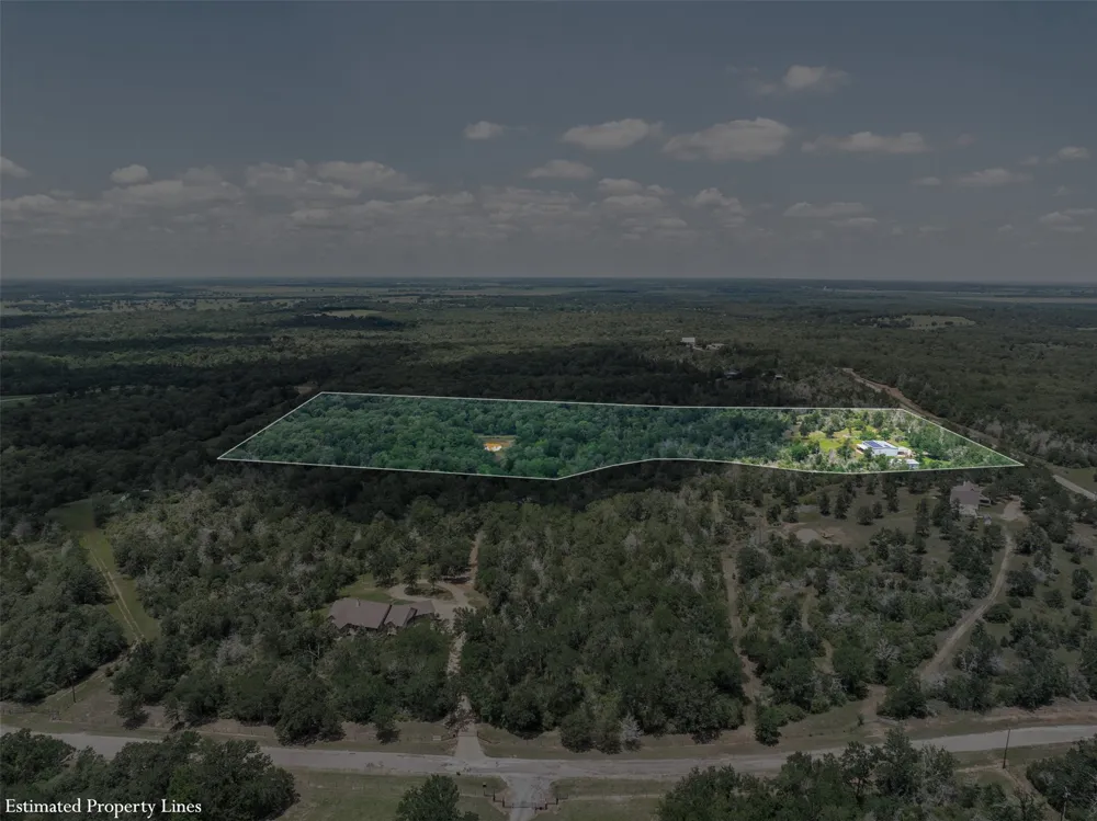 1004 22 Hills Road Gause, TX 77857