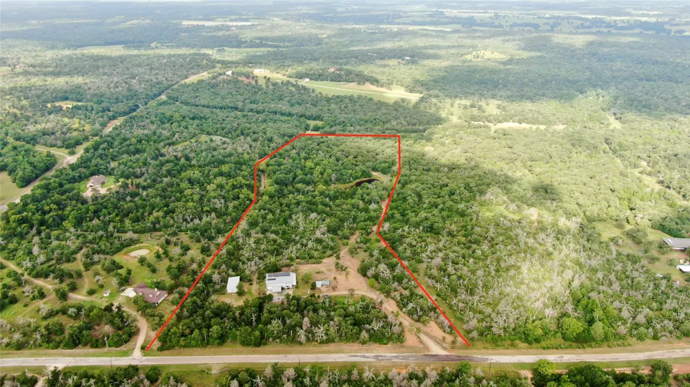 1004 22 Hills Road Gause, TX 77857