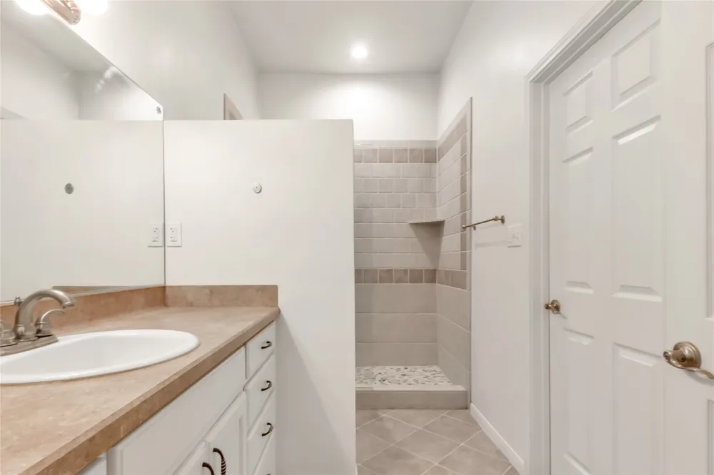 1004 22 Hills Road Gause, TX 77857