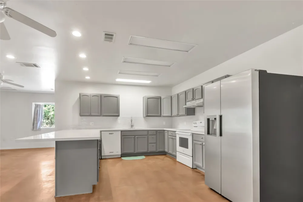 1004 22 Hills Road Gause, TX 77857