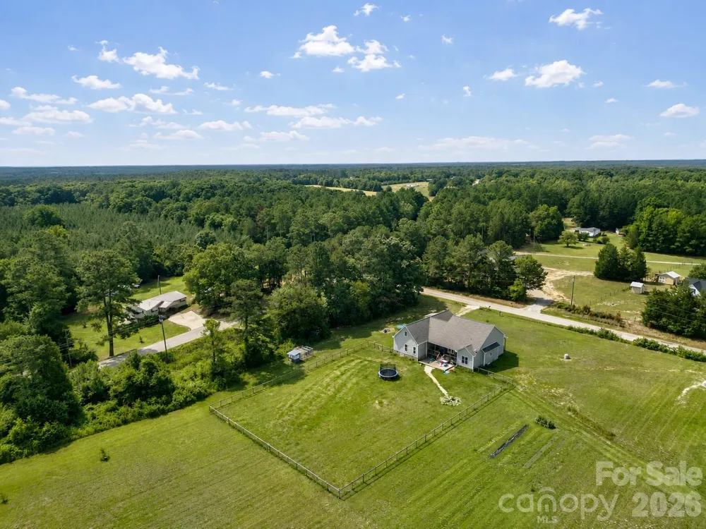 4653 Simpson Road Edgemoor, SC 29712