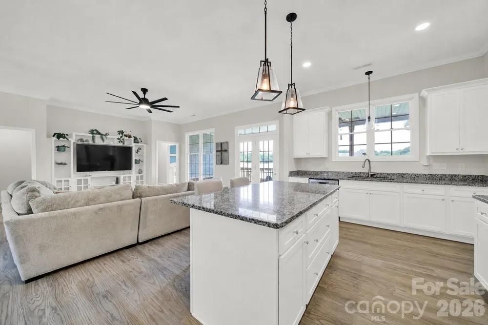4653 Simpson Road Edgemoor, SC 29712