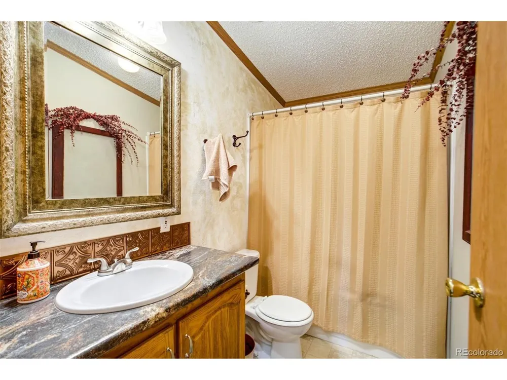 22120 Mcdaniels Road Calhan, CO 80808