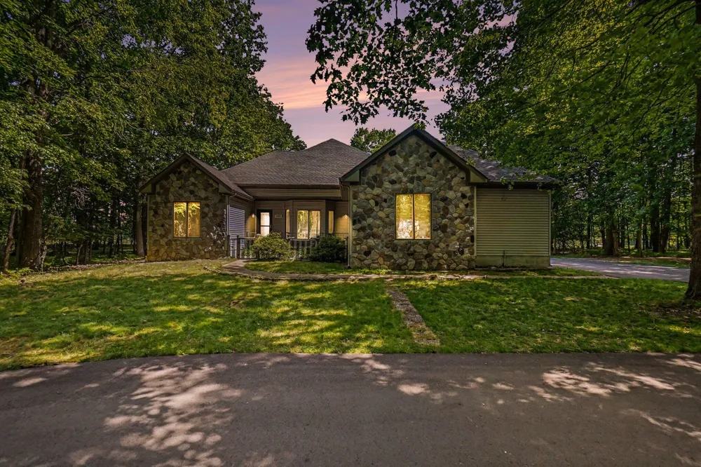 9980 Sunset Drive Canadian Lakes, MI 49346