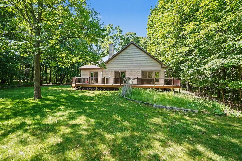 9980 Sunset Drive Canadian Lakes, MI 49346