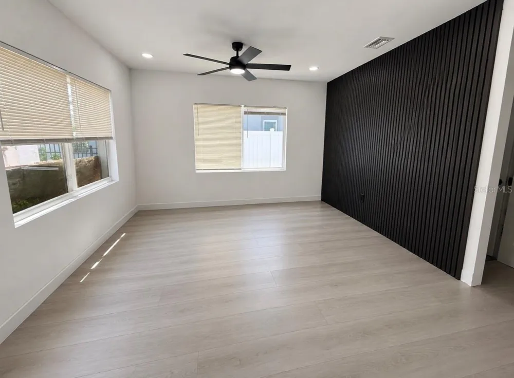 3010 6TH AVENUE S St Petersburg, FL 33712