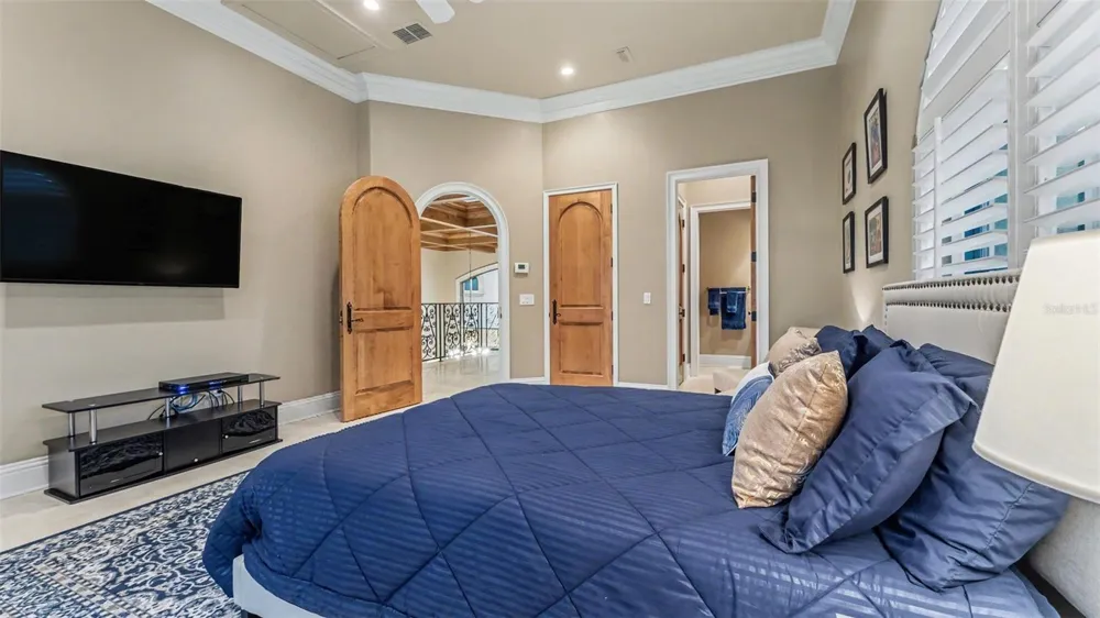 5119 LAKE IN THE WOODS BOULEVARD Lakeland, FL 33813