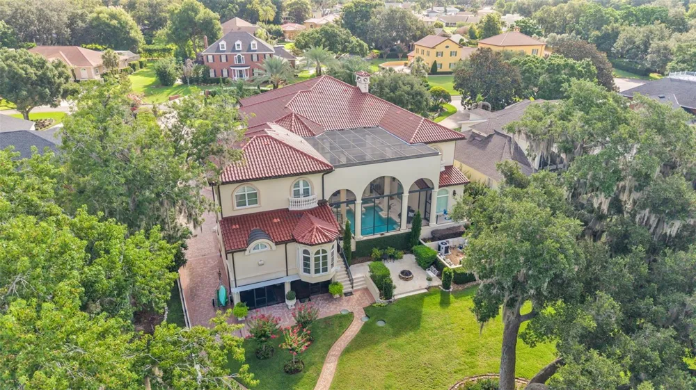 5119 LAKE IN THE WOODS BOULEVARD Lakeland, FL 33813