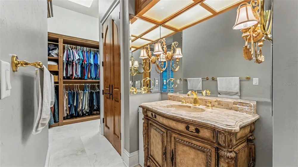 5119 LAKE IN THE WOODS BOULEVARD Lakeland, FL 33813