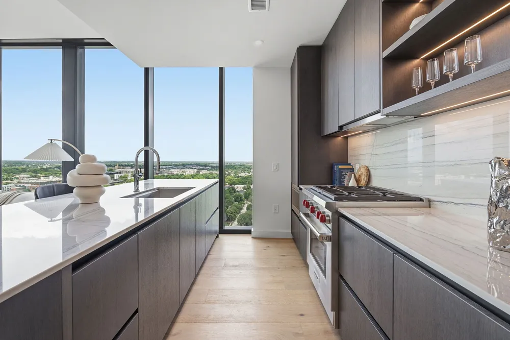 610 Davis Street #2112 Austin, TX 78701