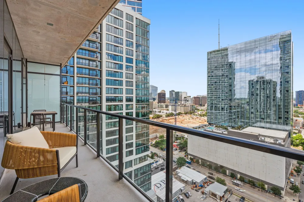 610 Davis Street #2112 Austin, TX 78701