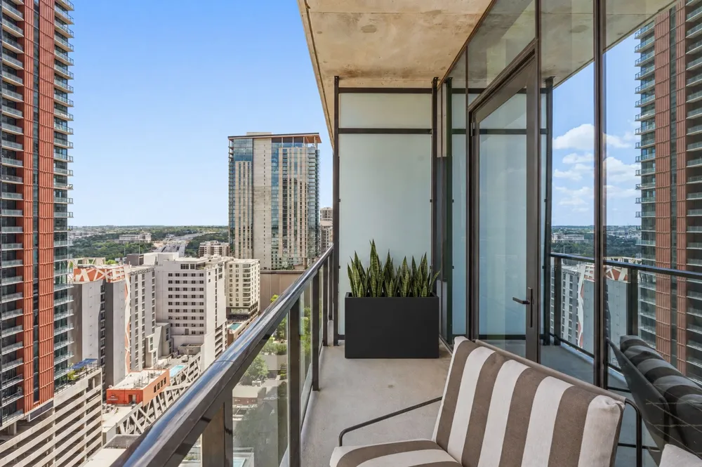 610 Davis Street #2112 Austin, TX 78701