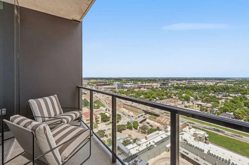 610 Davis Street #2112 Austin, TX 78701
