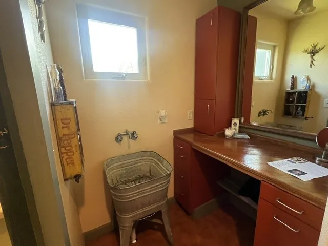 715 County Road 426 Purmela, TX 76566
