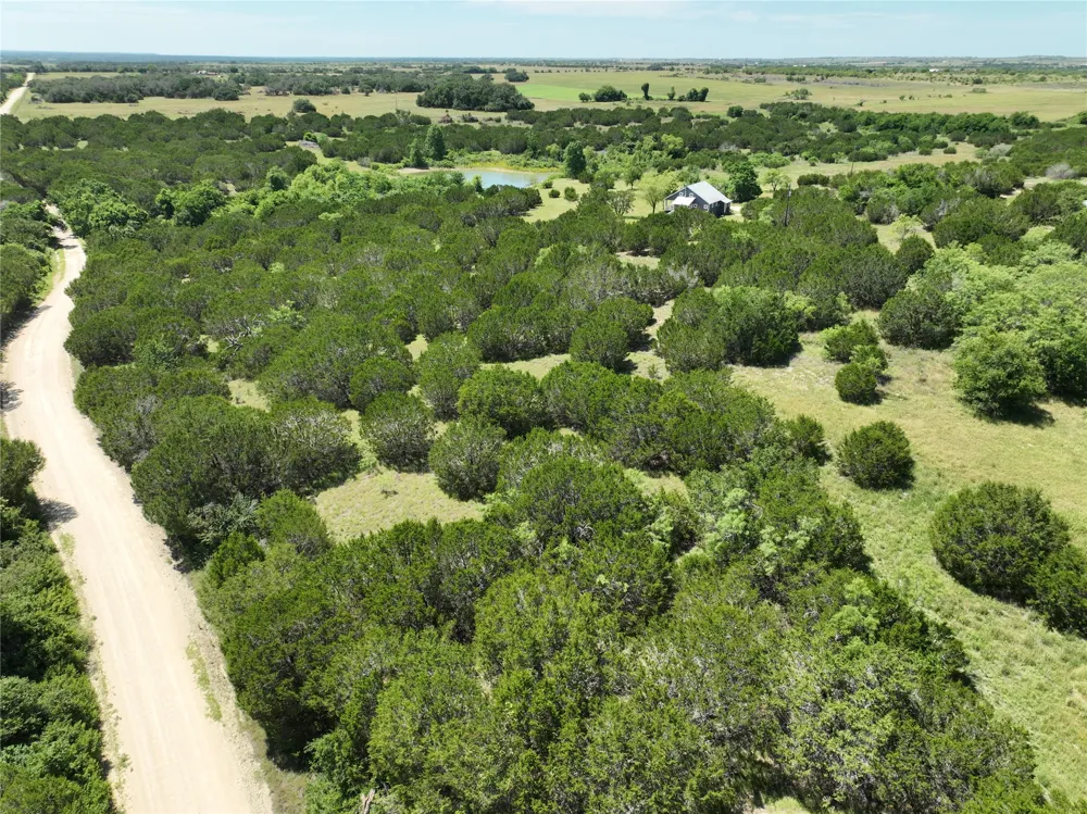 715 County Road 426 Purmela, TX 76566