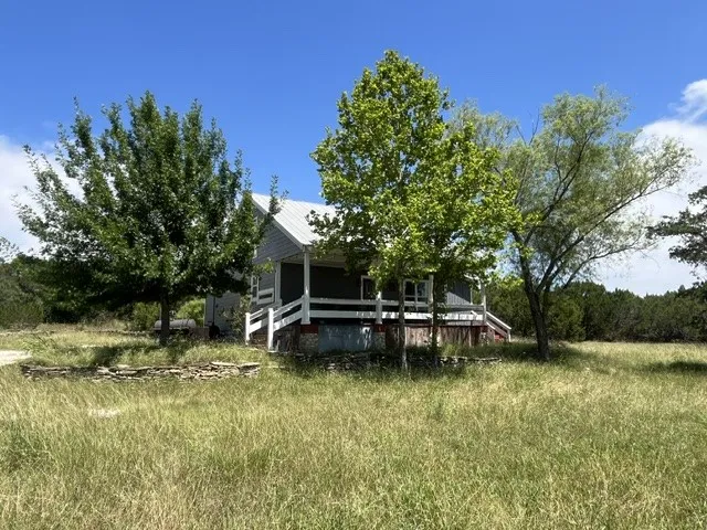 715 County Road 426 Purmela, TX 76566