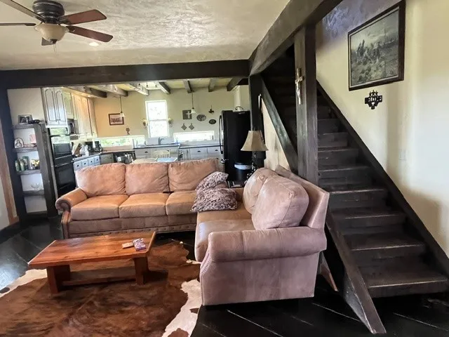 715 County Road 426 Purmela, TX 76566