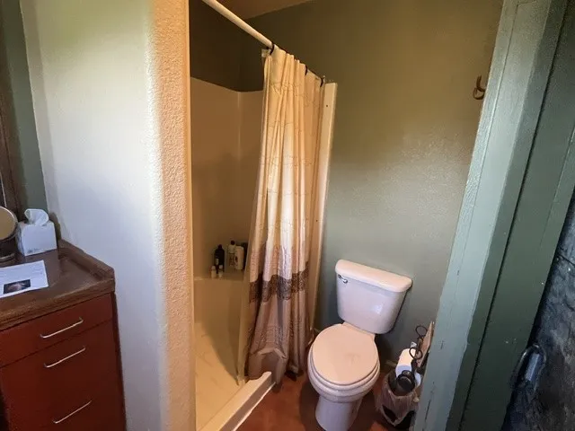 715 County Road 426 Purmela, TX 76566