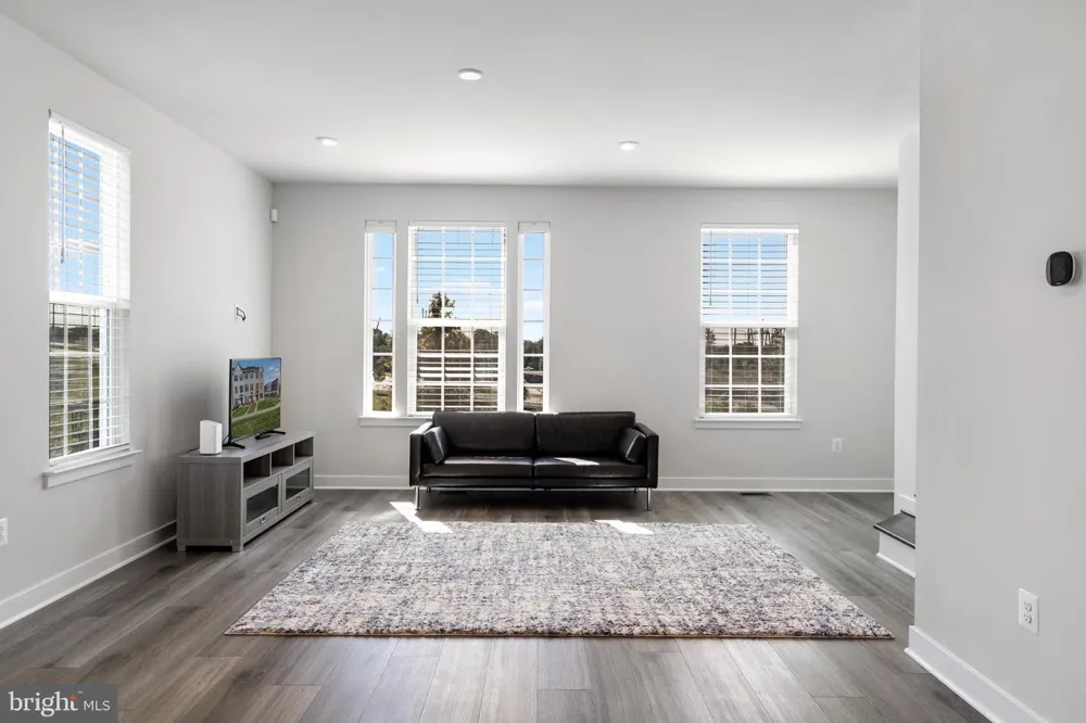 19410 PAIUTE TERRACE Leesburg, VA 20175