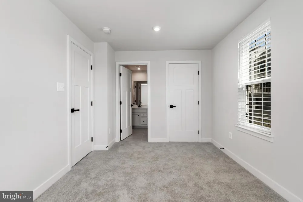19410 PAIUTE TERRACE Leesburg, VA 20175