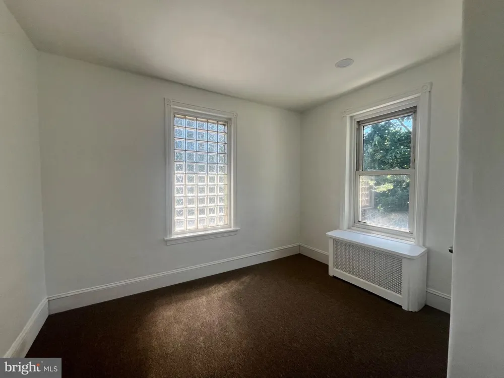 1364 W SPENCER STREET Philadelphia, PA 19141