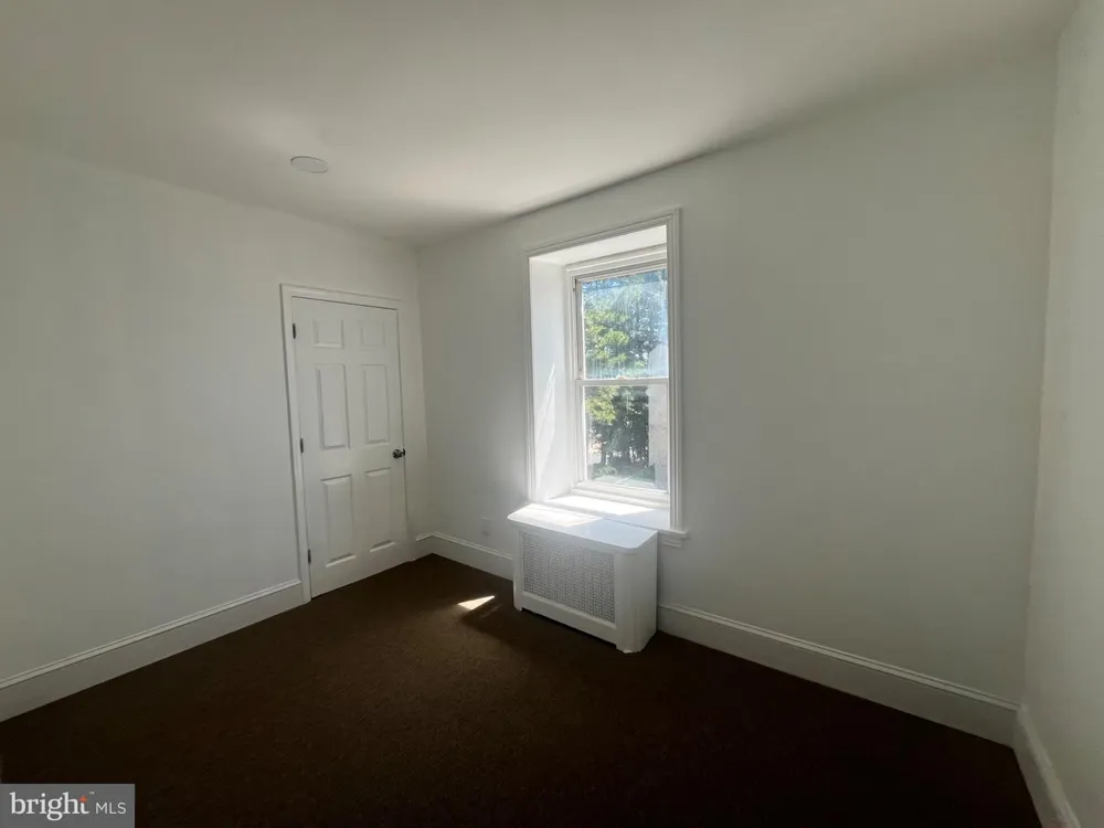 1364 W SPENCER STREET Philadelphia, PA 19141