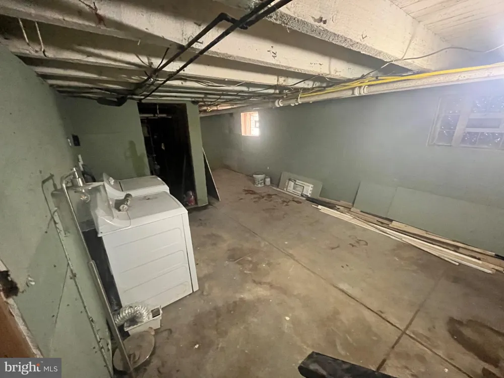 1364 W SPENCER STREET Philadelphia, PA 19141