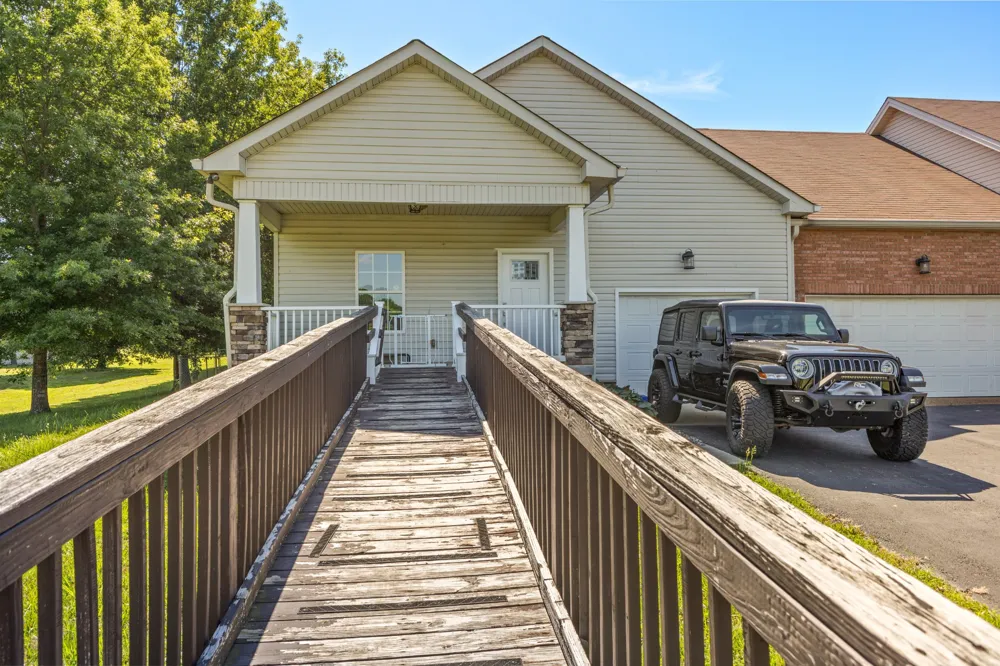 1010 Jacobs Valley Rd Joelton, TN 37080