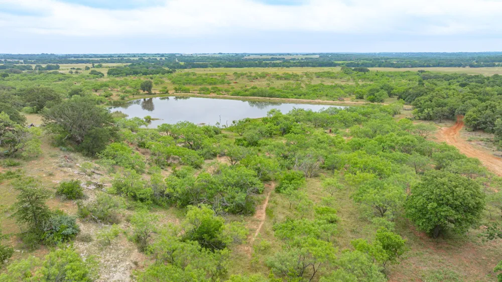 983 County Road 185 Comanche, TX 76442